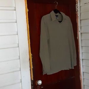 Terry Lewis 100% silk top with collar sz large